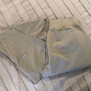 FIGS Latte Scrub Set 🤎☕️